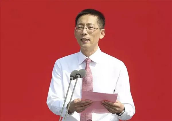 施一公北大演講：永遠不要做一個與社會格格不入的人